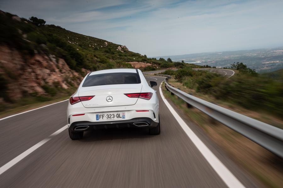  Mercedes-Benz CLA180 d AMG Line 2019 года  (WW) (фото 13 из 28)